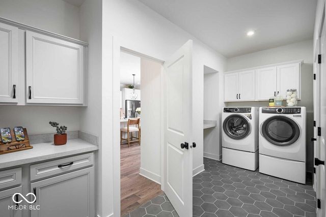 12045 Gray Ghost Way, Fishers, IN 46040