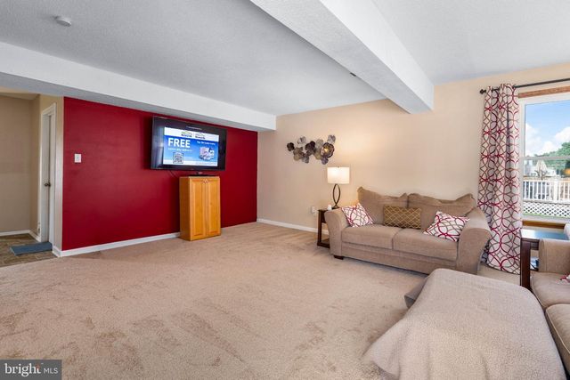 13 E WEALD AVE E, Bear, DE 19701