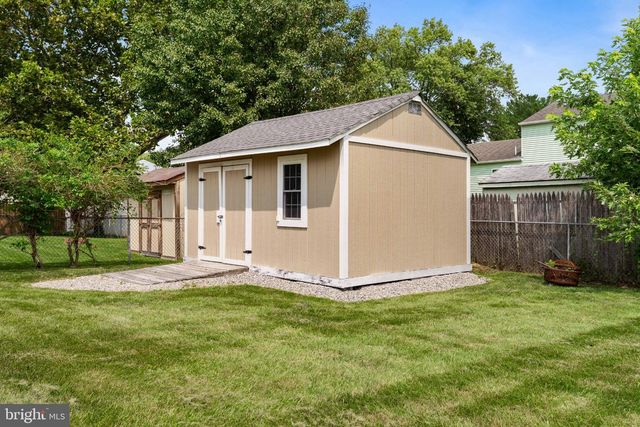 13 E WEALD AVE E, Bear, DE 19701