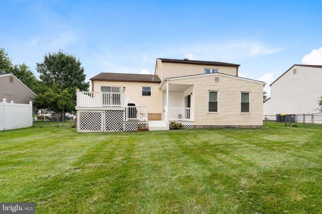 13 E WEALD AVE E, Bear, DE 19701