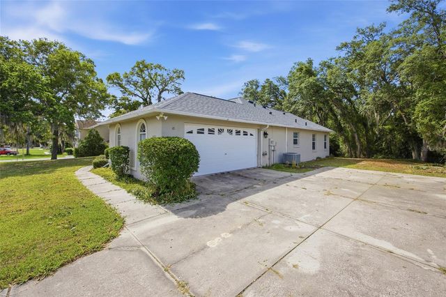 5801 SW 115TH STREET ROAD, Ocala, FL 34476