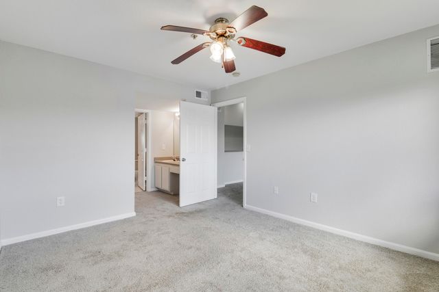 141 SW Palm Dr Apt 306, Port St Lucie, FL 34986