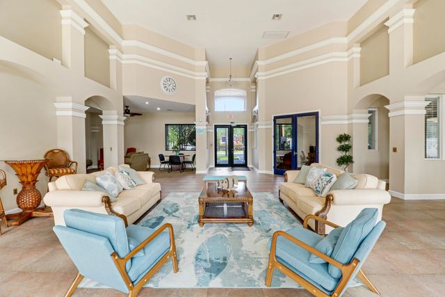 141 SW Palm Dr Apt 306, Port St Lucie, FL 34986