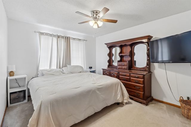 2438 NW Heritage Avenue, Ankeny, IA 50023