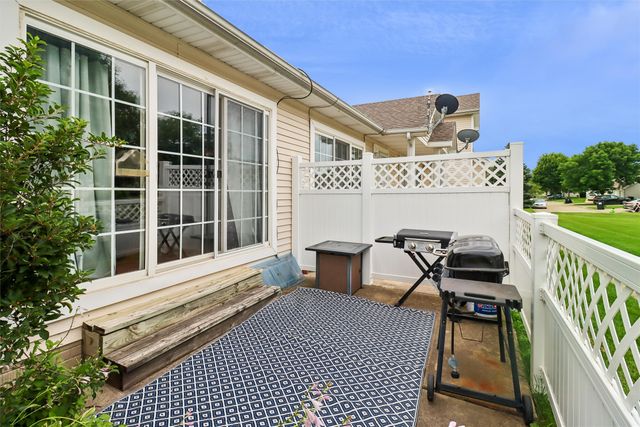 2438 NW Heritage Avenue, Ankeny, IA 50023
