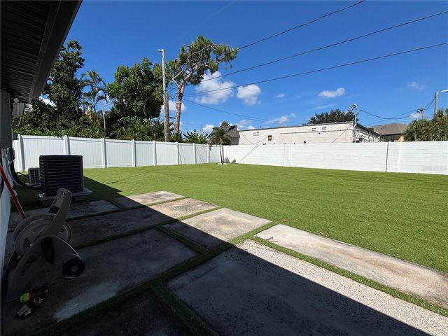 3983 MARLIN DRIVE SE, St Petersburg, FL 33705