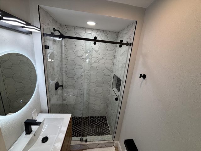 3983 MARLIN DRIVE SE, St Petersburg, FL 33705