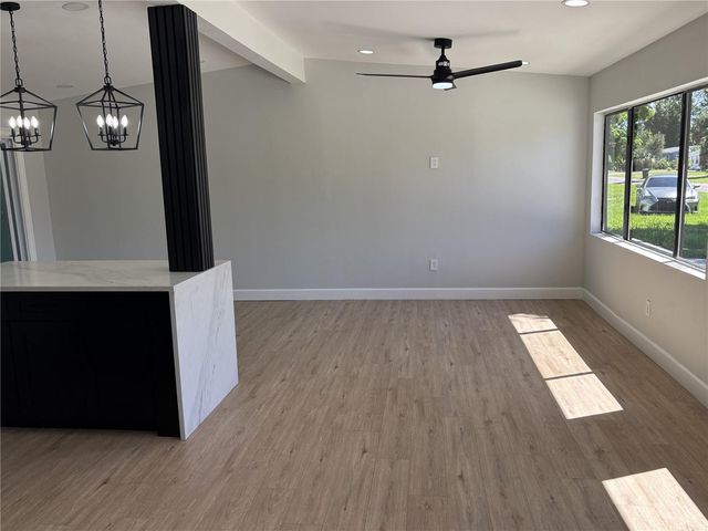 3983 MARLIN DRIVE SE, St Petersburg, FL 33705