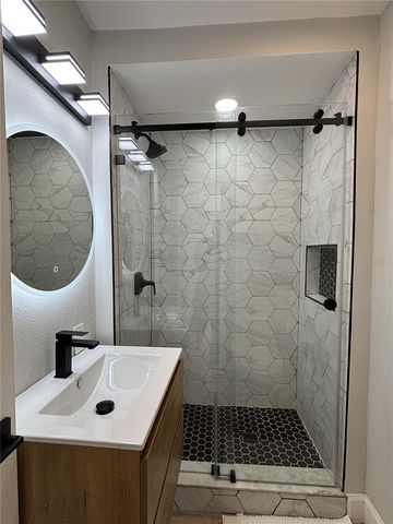 3983 MARLIN DRIVE SE, St Petersburg, FL 33705