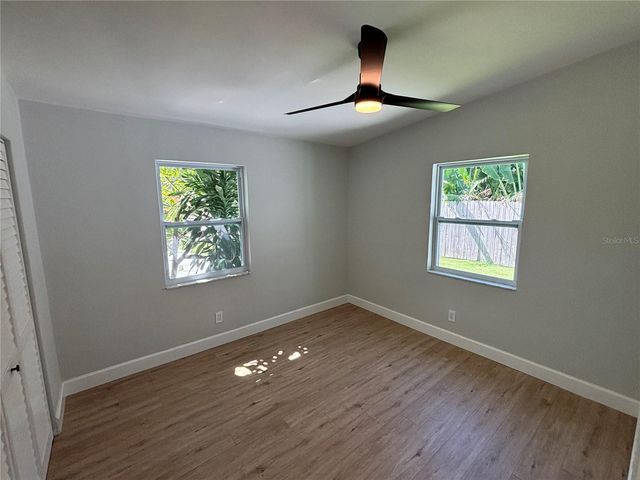 3983 MARLIN DRIVE SE, St Petersburg, FL 33705