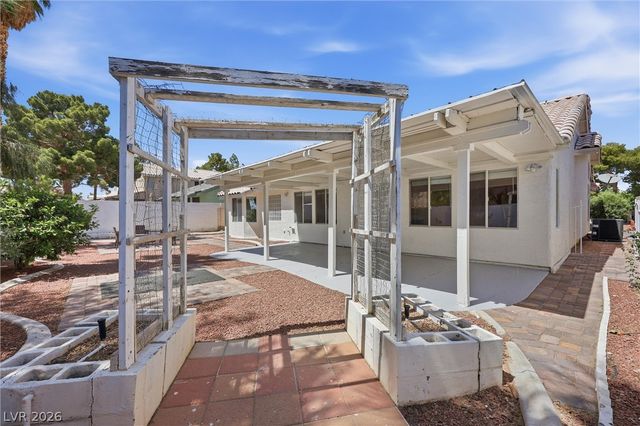 511 Castle Stone Court, Las Vegas, NV 89123