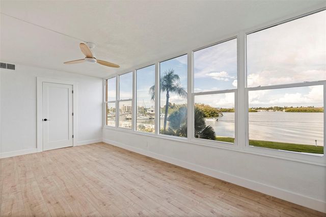 1847 SHORE DRIVE S 202, South Pasadena, FL 33707