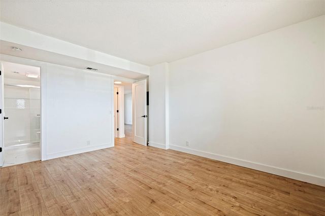 1847 SHORE DRIVE S 202, South Pasadena, FL 33707