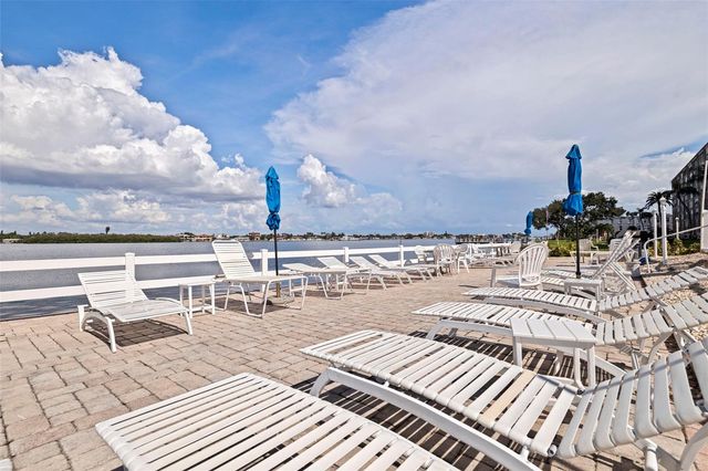 1847 SHORE DRIVE S 202, South Pasadena, FL 33707