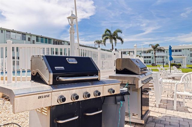 1847 SHORE DRIVE S 202, South Pasadena, FL 33707