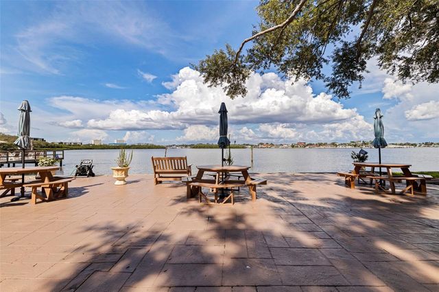 1847 SHORE DRIVE S 202, South Pasadena, FL 33707
