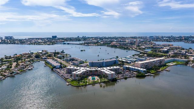 1847 SHORE DRIVE S 202, South Pasadena, FL 33707