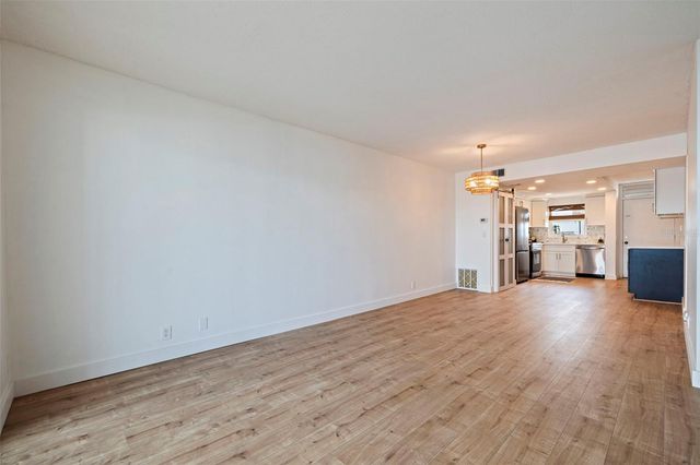 1847 SHORE DRIVE S 202, South Pasadena, FL 33707
