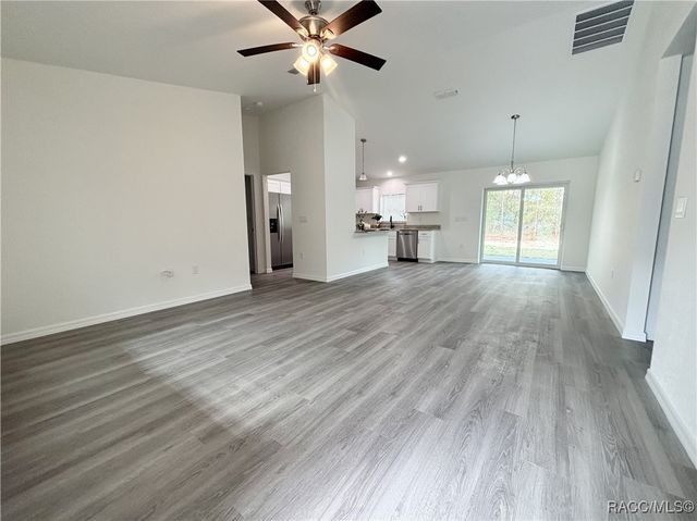 18925 SW 47th Street, Dunnellon, FL 34432