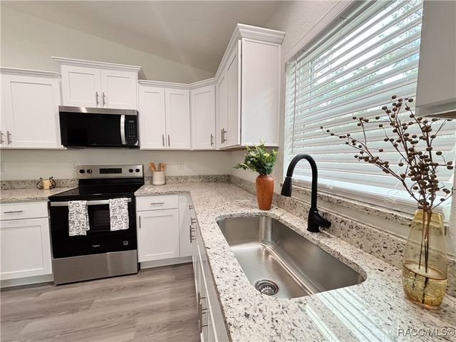 18925 SW 47th Street, Dunnellon, FL 34432