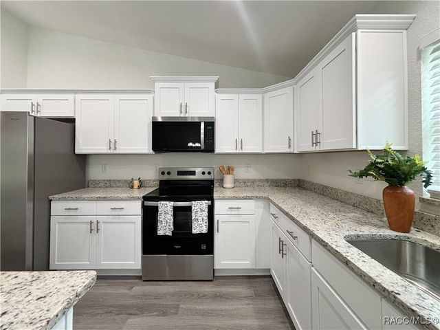 18925 SW 47th Street, Dunnellon, FL 34432