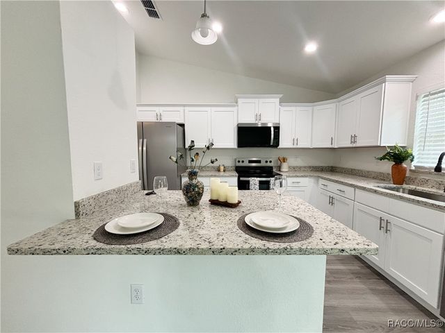 18925 SW 47th Street, Dunnellon, FL 34432