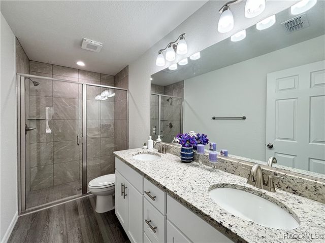 18925 SW 47th Street, Dunnellon, FL 34432