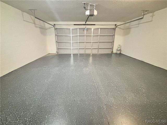 18925 SW 47th Street, Dunnellon, FL 34432