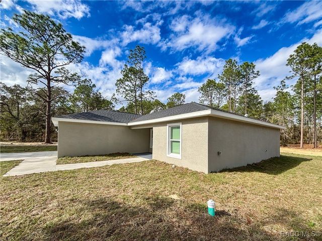 18925 SW 47th Street, Dunnellon, FL 34432