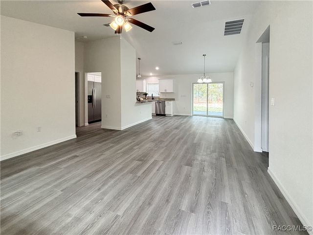 18925 SW 47th Street, Dunnellon, FL 34432