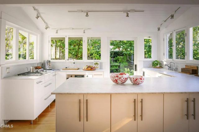 1500 Oxley Street, South Pasadena, CA 91030