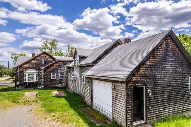 108 Foundry St, Easton, MA 02334