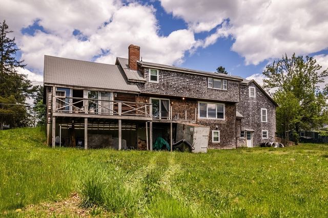 108 Foundry St, Easton, MA 02334