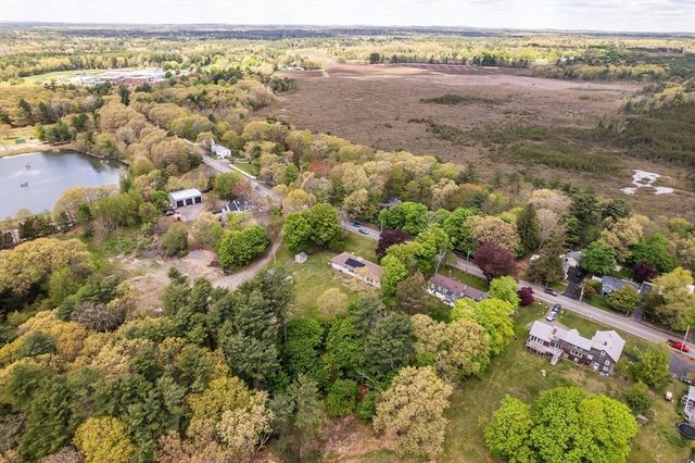 108 Foundry St, Easton, MA 02334