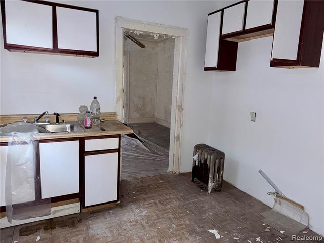 2250 Taylor Street, Detroit, MI 48206