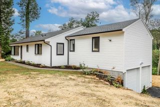 12 Deer Run Road, Brookfield, CT 06804