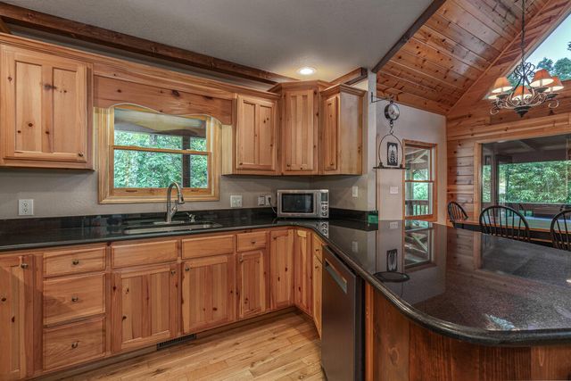 70 Snipe Lane, Murphy, NC 28906