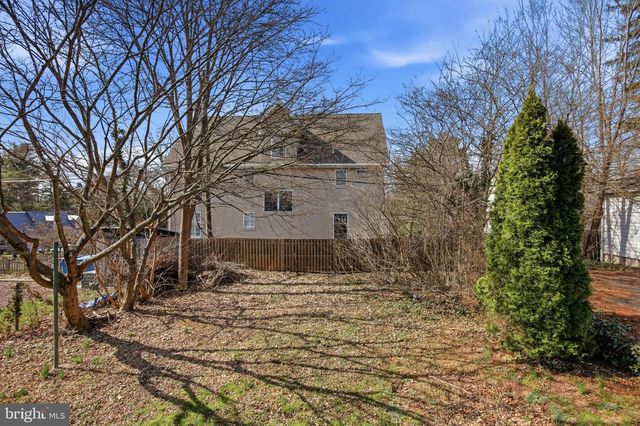 236 GREEN ST, Doylestown, PA 18901