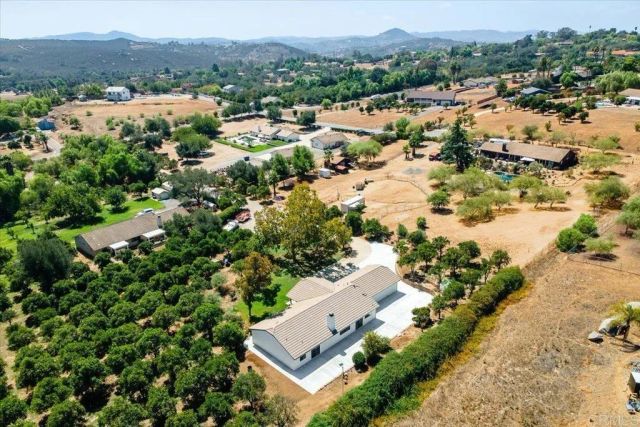13738 Crystallite, Valley Center, CA 92082