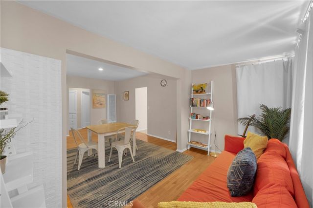 955 E 2nd, Long Beach, CA 90802