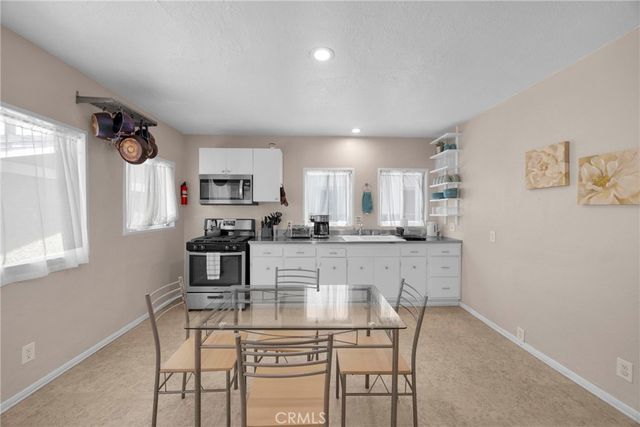 955 E 2nd, Long Beach, CA 90802