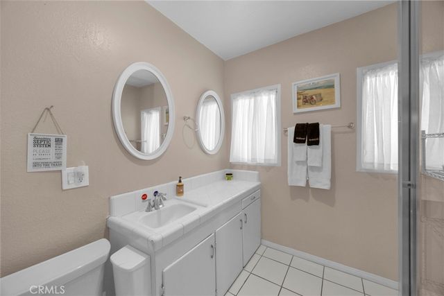 955 E 2nd, Long Beach, CA 90802