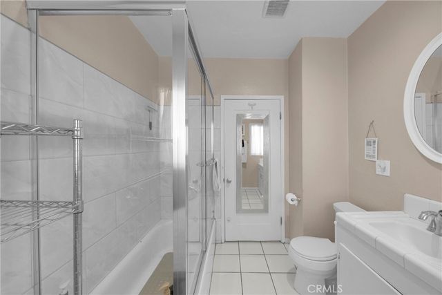 955 E 2nd, Long Beach, CA 90802
