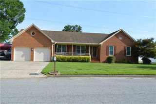 940 Saddleback Trail RD, Chesapeake, VA 23322