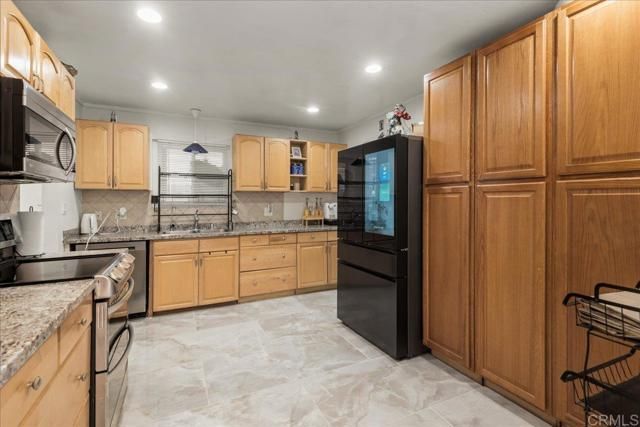 133 N Stephanie Ln, El Cajon, CA 92019