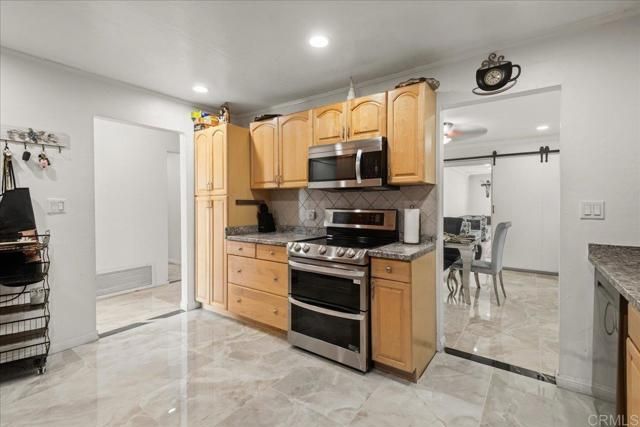 133 N Stephanie Ln, El Cajon, CA 92019