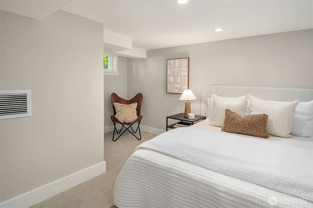 3242 NE 98th Street, Seattle, WA 98115