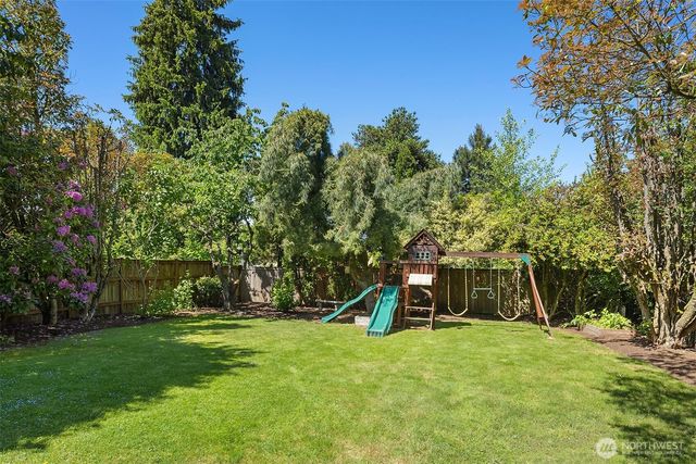 3242 NE 98th Street, Seattle, WA 98115