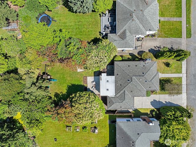 3242 NE 98th Street, Seattle, WA 98115