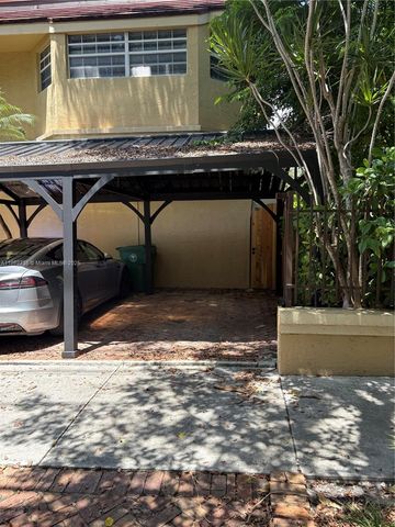 2997 Day Ave 01, Miami, FL 33133